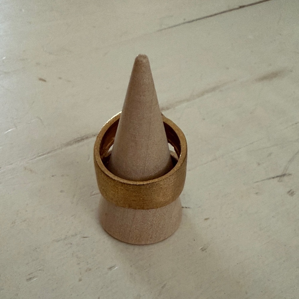 Gold Statement Ring - Picture 2 of 4
